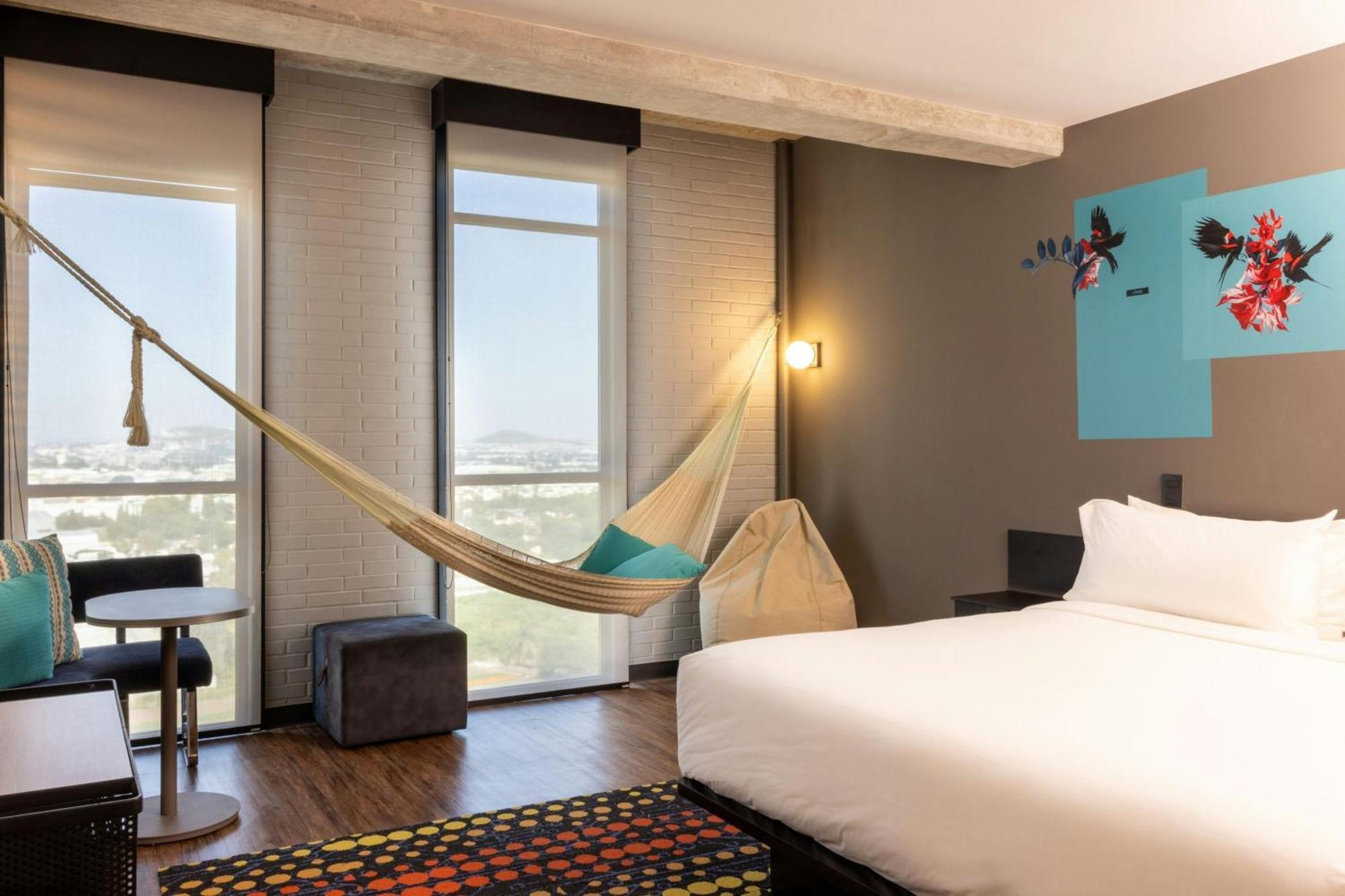 Отель Aloft Guadalajara Sur Санта-Анита Экстерьер фото